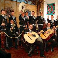 Los Caballeros sviraju s Los Lobos