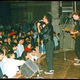 1990.